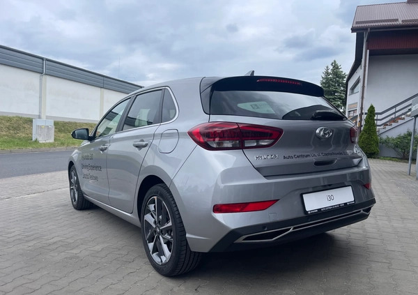 Hyundai I30 cena 105000 przebieg: 15, rok produkcji 2022 z Miłomłyn małe 46